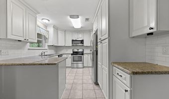 9916 La Paz Ct, Baton Rouge, LA 70818