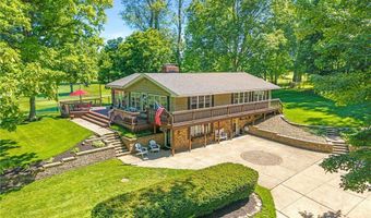 305 Hedgewood Dr, Akron, OH 44319