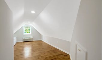 7107 COVENTRY Rd, Alexandria, VA 22306
