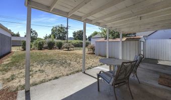 2665 E St, Springfield, OR 97477