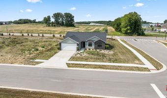 1700 Badger Ln, Auburn, IN 46706