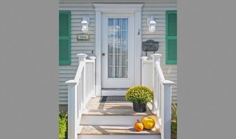 46 North Rd, Jamestown, RI 02835