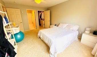 2808 Barclay Way, Ann Arbor, MI 48105