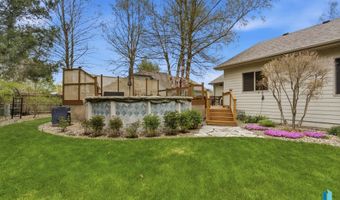 1609 S Locust Ave, Brandon, SD 57005