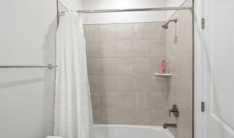 5 PELHAM Ln, Bayville, NJ 08721