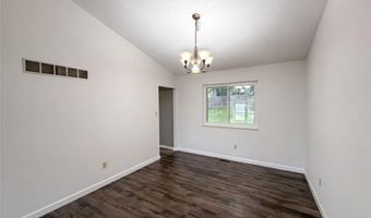 743 Eaglebrooke Dr, Ballwin, MO 63021