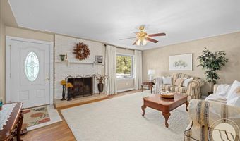 2911 E MacDonald Dr, Billings, MT 59102