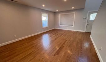 793 Pond St, Bridgeport, CT 06606