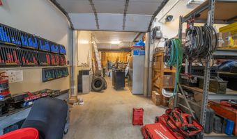 11 Airport Rd, Belfast, ME 04915