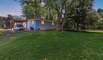 609 S MEMORIAL Dr, Appleton, WI 54914