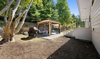 374 W LEXINGTON Ave, Astoria, OR 97103