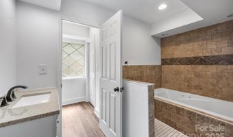 3408 Winterfield Pl, Charlotte, NC 28205