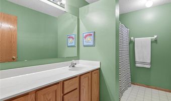 13954 Flagstaff Ct, Apple Valley, MN 55124