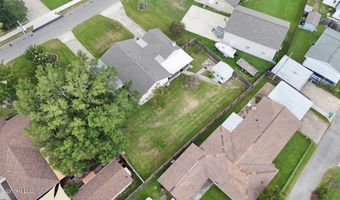 603 Beyer Dr, Bay St. Louis, MS 39520