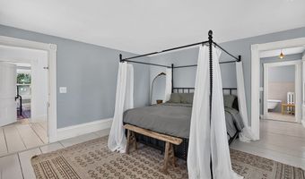 105 South St, Barre, MA 01005