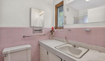5800 PLAINVIEW Rd, Bethesda, MD 20817