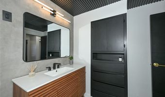 1033 Herberich Ave, Akron, OH 44301