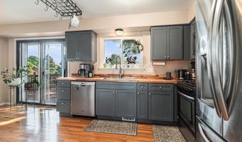2576 Packard St, Ann Arbor, MI 48104