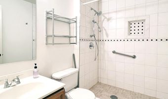 6597 BERMUDA GREEN Ct, Alexandria, VA 22312