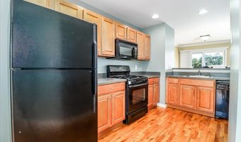 702 Sienna Dr 702, Danbury, CT 06810