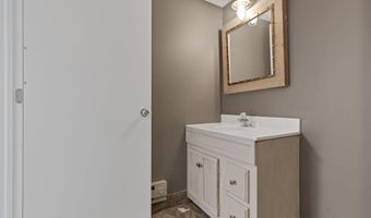 1918 Bethel Rd, Columbus, OH 43220