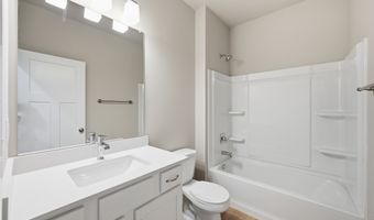 2301 Chan Dr, Adel, IA 50003