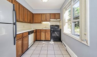 1109 Waterbury Rd APT 1A, Cheshire, CT 06410