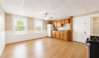 28 Richmond St, Blackstone, MA 01504