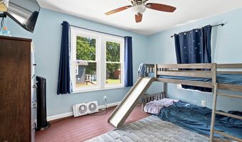 729 Smith St, Algonac, MI 48001