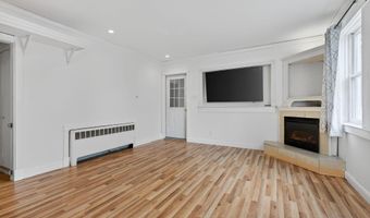 38 Mary Carroll St, Auburn, ME 04210