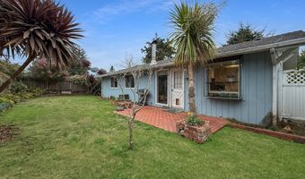 1330 CRISSEY Cir, Brookings, OR 97415