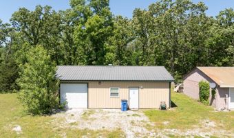 8319 SE Prairie Rd, Baxter Springs, KS 66713