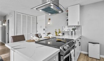 818 S King St 701, Honolulu, HI 96813