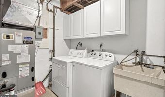 7504 WESTLAKE Ter 25, Bethesda, MD 20817