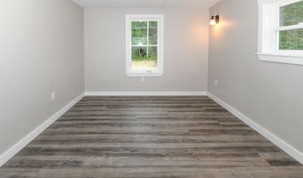 34 Cricket Ln, Sebago, ME 04029