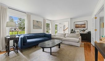 1119 Glenwood Dr, Alliance, OH 44601