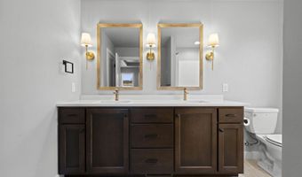 525 KIRKLAND Ave, Algoma, WI 54201