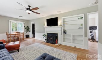 2736 Palm Ave, Charlotte, NC 28205