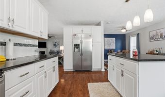 4122 Denise Dr, Ashtabula, OH 44004