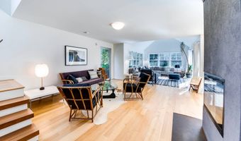 54 Gardiner Dr, Amagansett, NY 11930