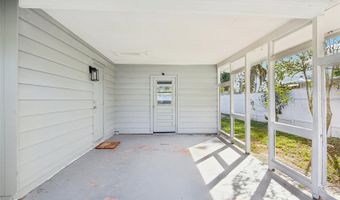 520 FAIRFAX Ln, Apollo Beach, FL 33572