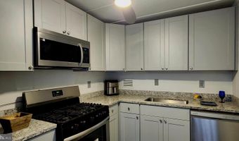 6011 EMERSON St 307, Bladensburg, MD 20710