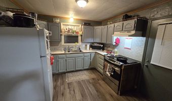 1215 16th St, Auburn, NE 68305