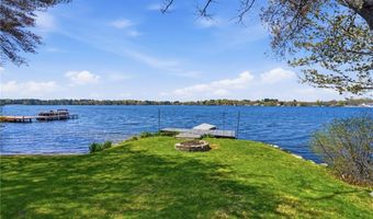 29 E Shore Dr, Coventry, RI 02816
