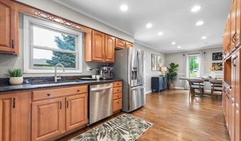 1832 W Woodland Ave, Addison, IL 60101
