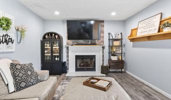 44 Ashton Dr, Ashville, OH 43103