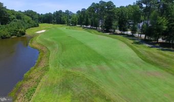 10900 HOLYSTONE Ln 202, Berlin, MD 21811