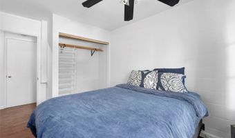 445 Kaiolu St 407, Honolulu, HI 96815