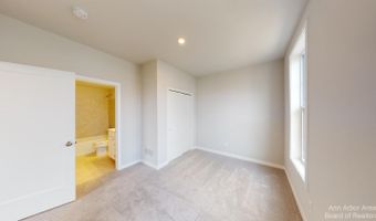 2877 Rayfield Ave, Ann Arbor, MI 48105