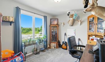687 Sully Ct, Angola, IN 46703